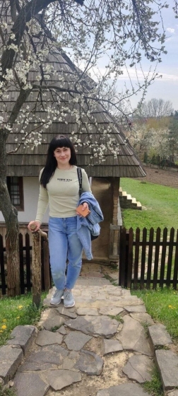 Олена