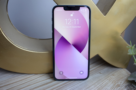 Apple iPhone 13 Mini: функциональный флагман в компактном исполнении