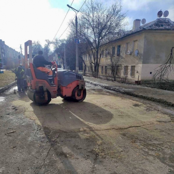 Краматорськ ліквідує наслідки ворожих обстрілів