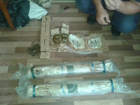 Два гранатомета РПГ-26, четыре гранаты Ф-1 и РГД-5 с запалами, а также полтысячи бронебойных патронов калибра 5,45