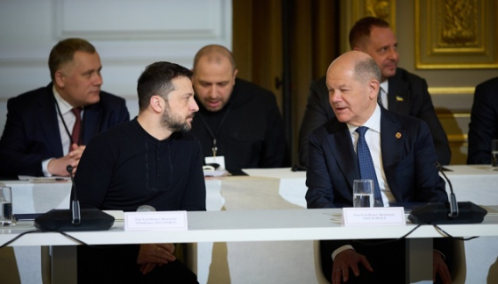 Шольц після зустрічі в Парижі: Усі партнери згодні й надалі підтримувати Україну