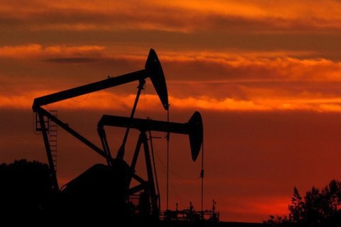 Цена на нефть остается на максимуме с 2014 года 