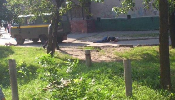 Нападавший, расстрелявший инкассаторов &quot;Укрпочты&quot; в Харькове, пытался уехать на их машине