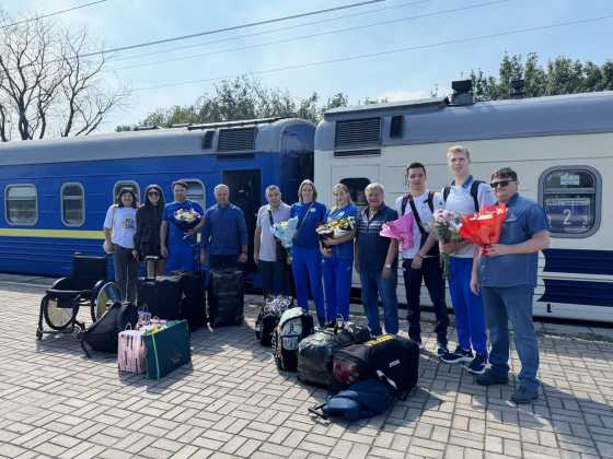 Параплавці Донеччини привезли в Україну медалі Паралімпійських ігор-2024