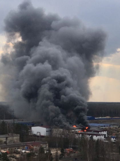В Підмосков&#039;ї сталась масштабна пожежа на складі із запчастинами