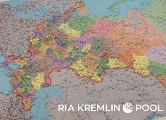 У Москві почали випускати мапи РФ з окупованими територіями України