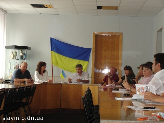 Вопрос о лишении Кобзона звания почетного гражданина Славянска будет вынесен на ближайшую сессию