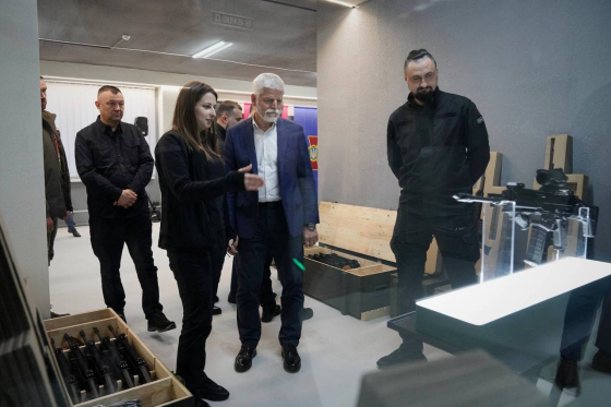 Павел відвідав виробництво гвинтівок Bren-2 в Україні за ліцензією чеської компанії