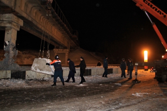 Оккупанты заявляют, что на Новый год в Донецке взорвали мост