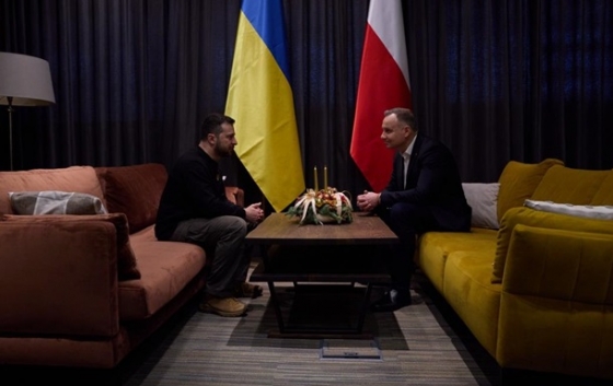 Зеленський зустрівся з Дудою на шляху в Україну
