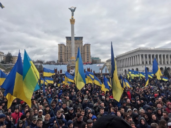 &quot;Порошенко+Медведчук+Путин = ху…ло и партнеры&quot;. &quot;Нацкорус&quot; проводит митинг в Киеве 
