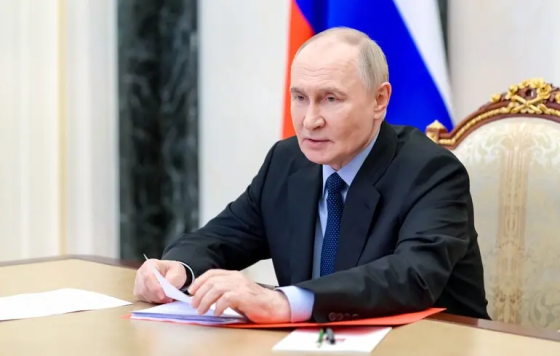 Іран хоче від Путіна більшої допомоги у боротьбі проти США — Reuters
