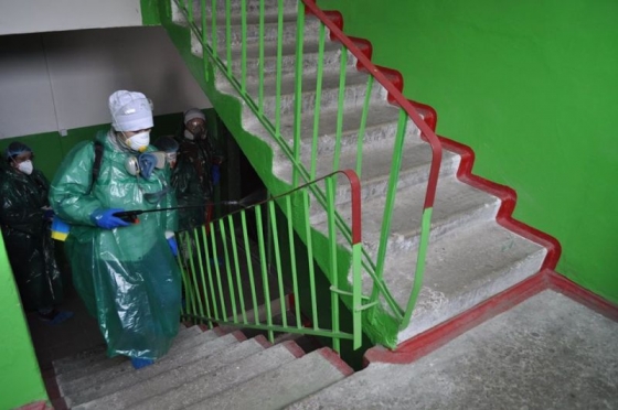 Stop Coronavirus: y Краматорську проводять санітарну дезінфекцію під’їздів 