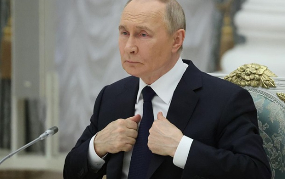 Путін понад добу уникає згадок про удари по авіабазах РФ - ЗМІ