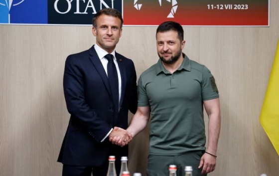 Зеленський обговорив з Макроном нові оборонні пакети для України