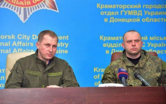 Поліція Донеччини звернулася до Генпрокуратури з проханням дати оцінку діям народного депутата, під керівництвом якого було здійснено напад на співробітників поліції у Слов&#039;янську (відео)