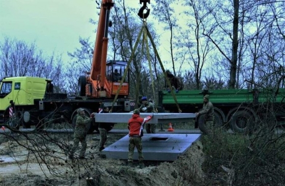 У Київській області будують фортифікаційні споруди