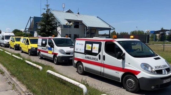 Испания передала Украине 15 &quot;скорых&quot;. И забрала 8 наших бойцов на лечение 
