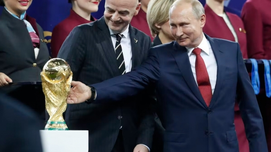 УЄФА та ФІФА вже ведуть прямі переговори з Росією про повернення російських команд у футбольні турніри 