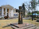 Активисты киевского Майдана ушли из Октябрьского дворца, забрав матрасы и сало 