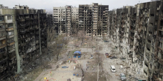 Наш будинок горить. Фільм про блокадний Маріуполь