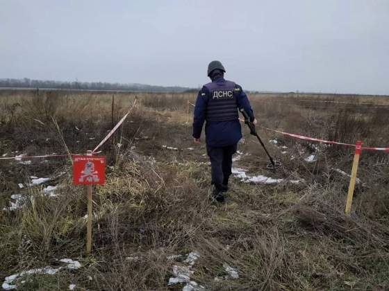На Харківщині троє піротехніків підірвалися на міні, один з них загинув