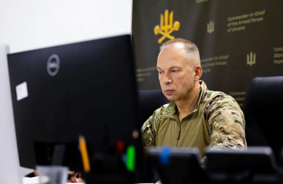 Сирський наказав прискорити будівництво фортифікацій у Сумській області