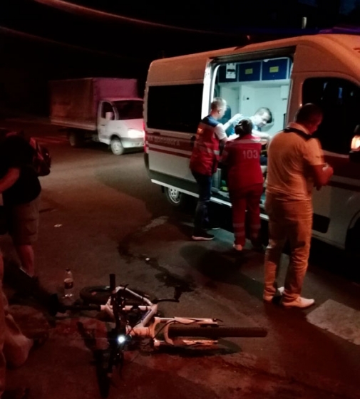 В центре Краматорска разбился велосипедист 