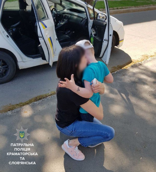 Патрульные полицейские нашли пропавшего ребенка за полчаса 