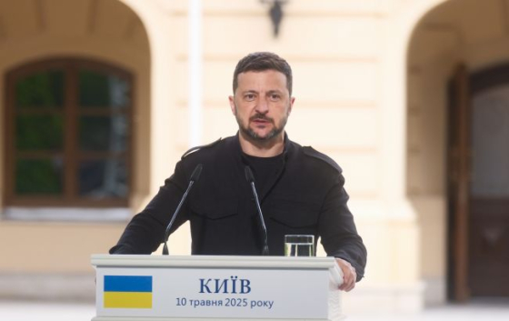 Зеленський відповів на пропозицію Путіна: Україна готова зустрічатись, але є умова 