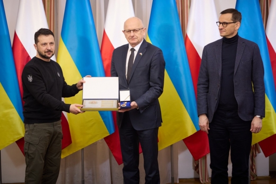 Зеленський вручив мерам чотирьох польських міст почесні нагороди &quot;Місто-рятівник&quot;