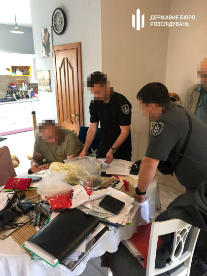 Судитимуть директорку підприємства, яке поставило ЗСУ неякісний одяг на 140 млн грн, - ДБР