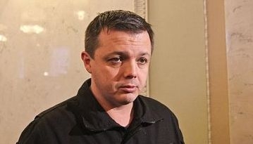 Семенченко прокомментировал видео с захваченной ОГА в Донецке