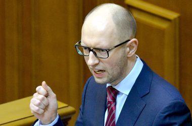 Рада отказалась отправить Яценюка в отставку 