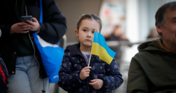Кожен п’ятий українець - за кордоном через війну, - ОПОРА