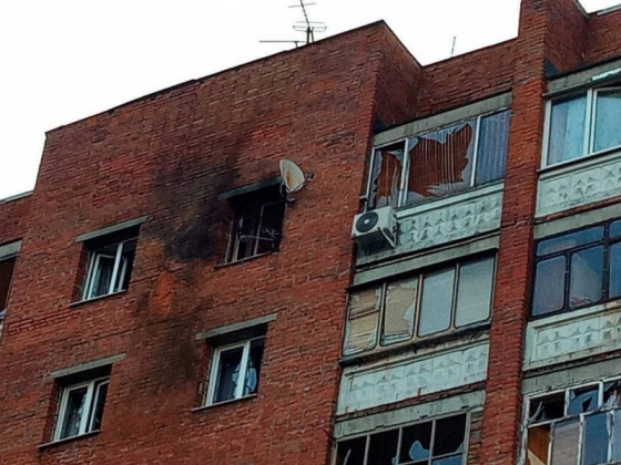 Нічні вибухи у Курську. Росіяни стверджують, що дрон влучив у багатоповерхівку
