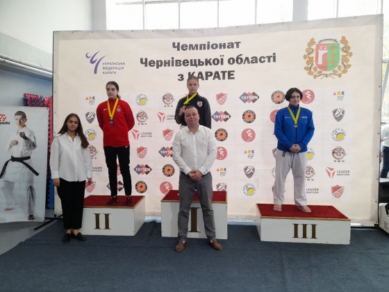 Краматорка піднялась на найвищу сходинку п’єдесталу на чемпіонаті Чернівецької області з карате WKF