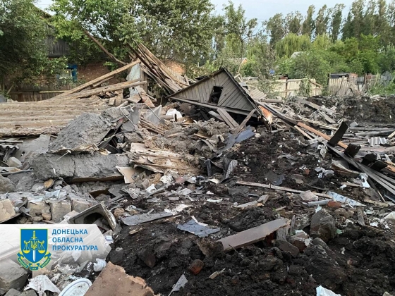 Мінно-вибухові травми і кровотечі - з-під завалів зруйнованих осель дістали поранених та загиблих донеччан