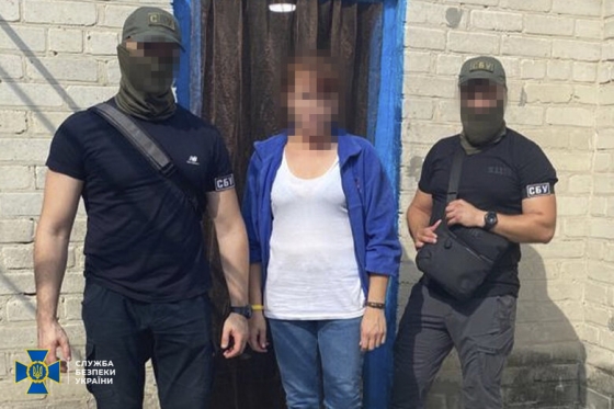Дружина військового передавала росіянам дані про позиції ЗСУ, які випитувала у чоловіка