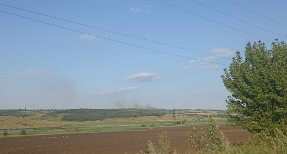 В результаті військових дій або із-за чиєїсь недбалості у Краматорську вже пів дня триває пожежа