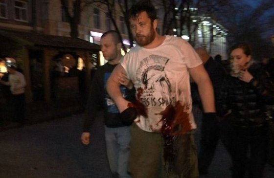 В Полтаве в результате протеста охранники подрались с АТОшниками: есть раненые (видео)