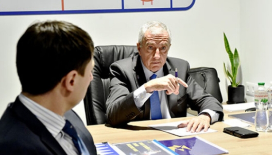 Хоккей: президент IIHF поддержал украинскую федерацию в конфликте с клубами