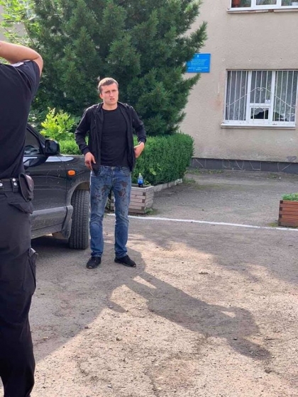 Мотоциклистку в Яремче сбил насмерть старший инспектор криминалистического отдела СУ ГУНП в Житомирской области Антонюк. Экспертиза подтвердила, что он был пьян, - СМИ 