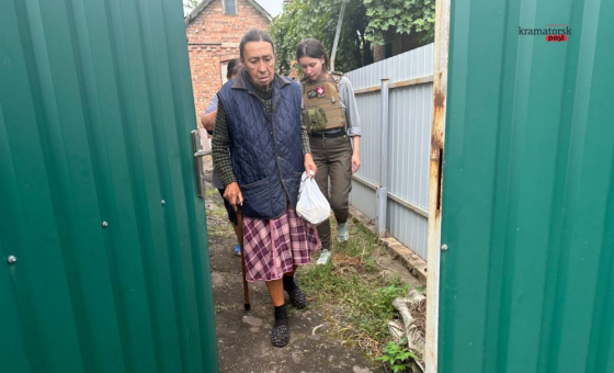 Жила і працювала у Лондоні, а тепер живе у Краматорську і евакуює людей з прифронту: історія волонтерки Марії Семанишин