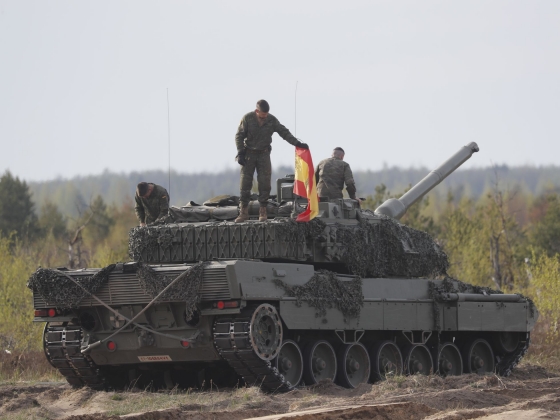 Іспанія передасть Україні 20 БТР, польовий госпіталь і 4 відремонтованих танки Leopard 2, - міноборони