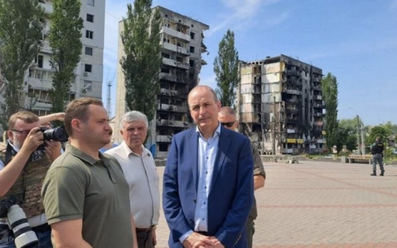 Премьер Ирландии Мартин посетил Бучу и Бородянку 
