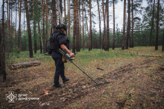 Мінна небезпека на Донеччині: піротехніки ДСНС очищують регіон від смертельної загрози