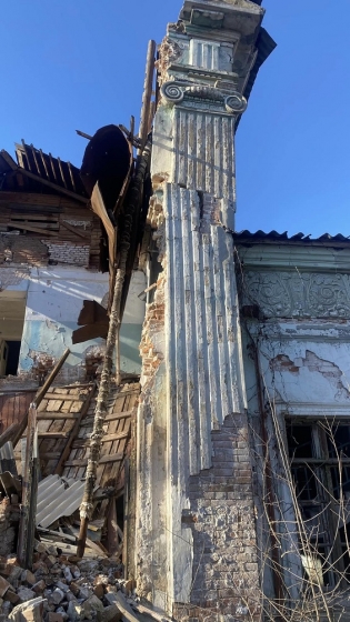 Садиба Бантиша, у Краматорському районі, яка пережила І і ІІ Світові війни, АТО 2014 року, нажаль, не пережила російське вторгнення
