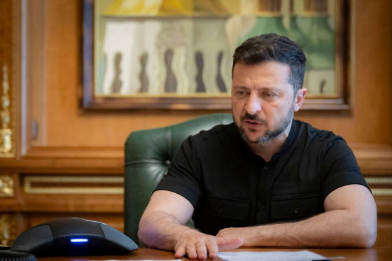 Зеленський відзначив державними нагородами 865 військових