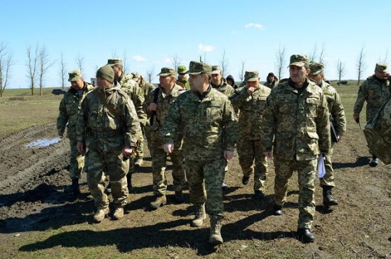 &quot;Нам нужно отойти от советской системы подготовки солдат&quot;: Полторак посетил учебный полигон ВСУ &quot;Широкий лан&quot; на Николаевщине
